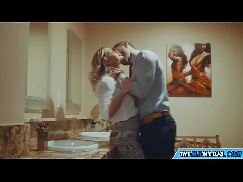 ❤️ ווען אַ באַסטי בלאָנדע סידוס איר אין אַ ציבור אָפּטריט סעקס ווידעא אין פּאָרן yi.tukifporno.ru ❤